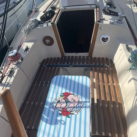 Nuits Enchantees Sur Les Flots Embarquez Pour Aventure Inedite A