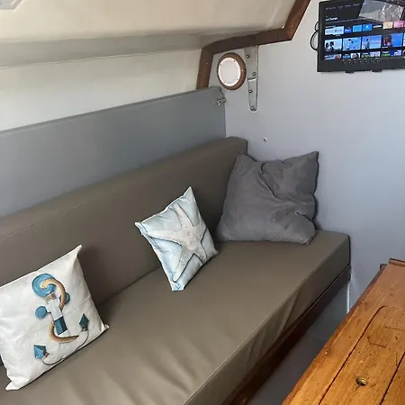 Nuits Enchantees Sur Les Flots Embarquez Pour Aventure Inedite A Hotel Sète